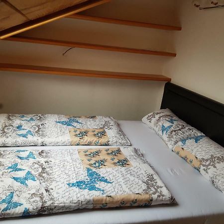 Apartment Debi Fussen Luaran gambar